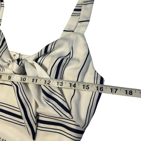 J.O.A Tie Front Fit and Flare Dress White and Navy Sz Small - Picture 9 of 10